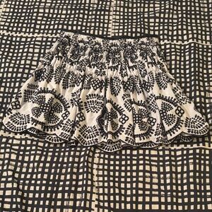 Zara Black and White Embroidered Mini Skirt Size M
